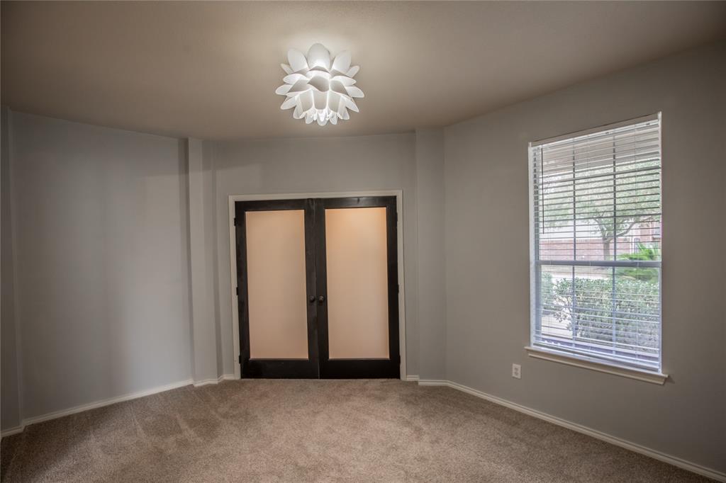 26953 Kings Crescent Drive, Kingwood, Texas image 6