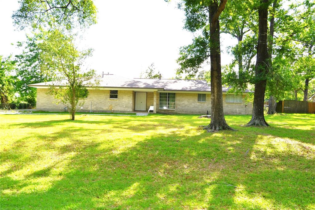 101 Summit Drive, Conroe, Texas image 2