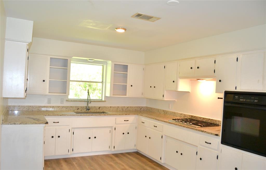 101 Summit Drive, Conroe, Texas image 3