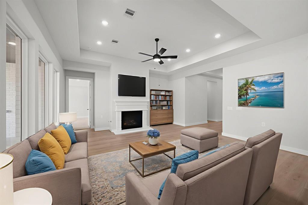 10132 Halpin Cove