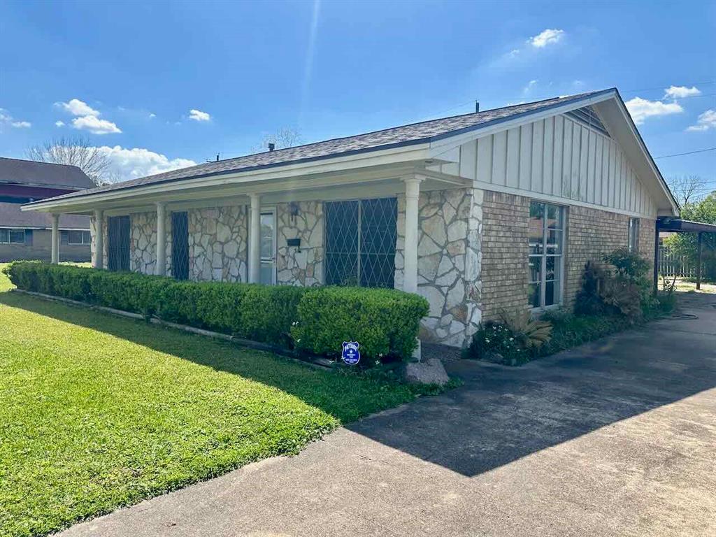 4220 Flamingo Lane, Beaumont, Texas image 2