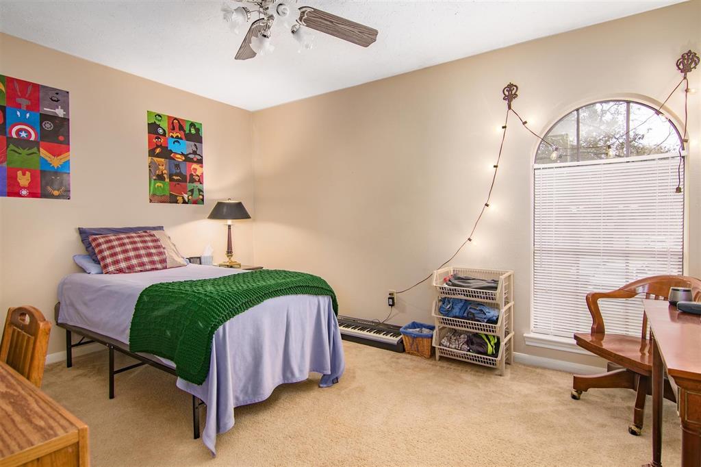 4327 Long Glen Drive, Kingwood, Texas image 10
