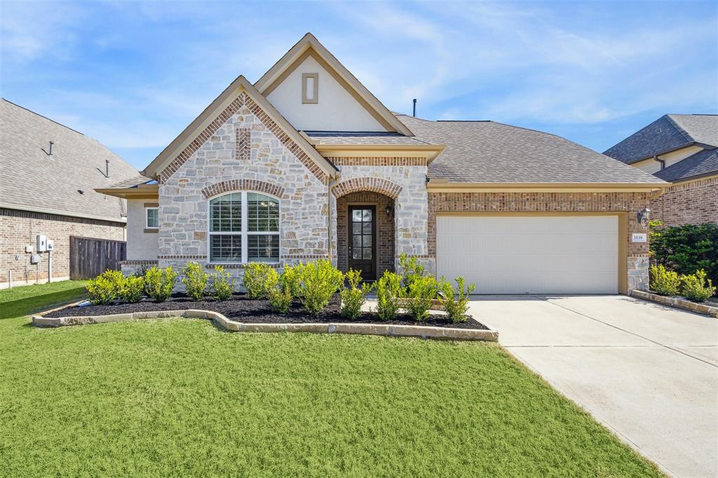 3539 Manor View Court, Pearland, Texas image 1