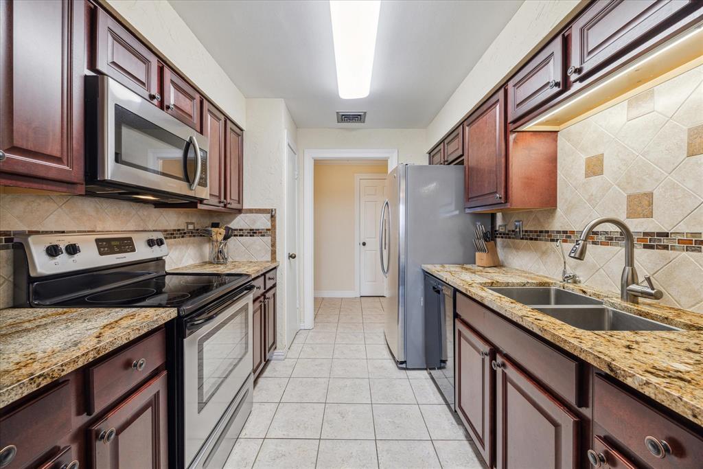 661 Bering Drive #807, Houston, Texas image 12