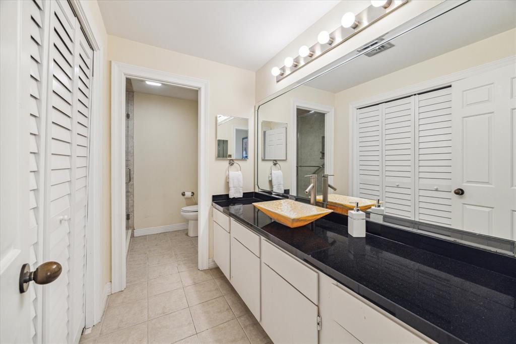661 Bering Drive #807, Houston, Texas image 17