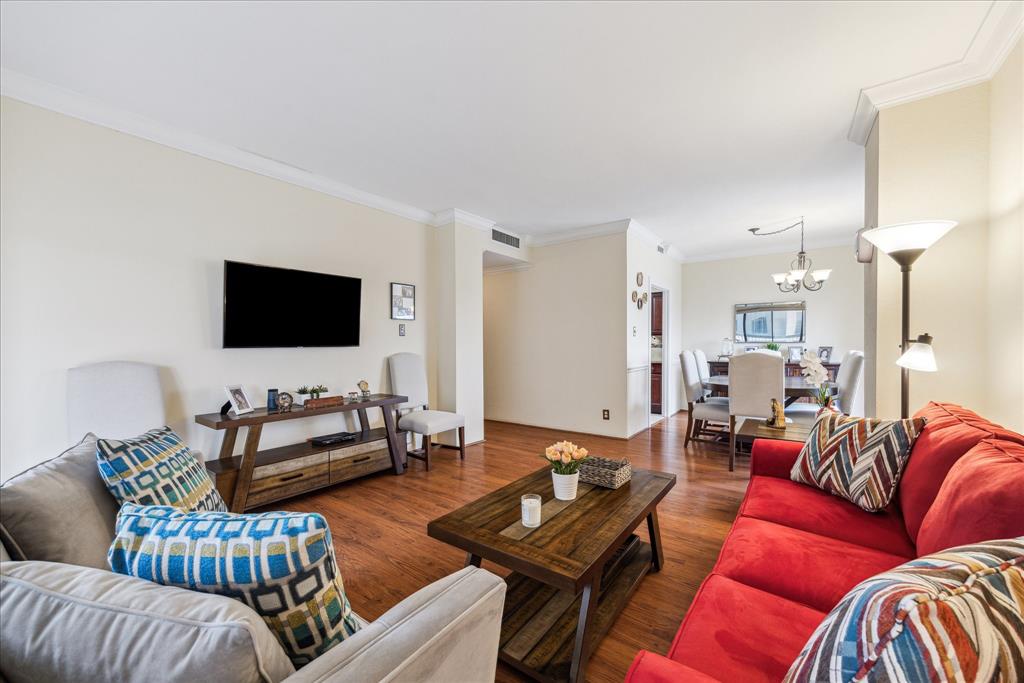661 Bering Drive #807, Houston, Texas image 9