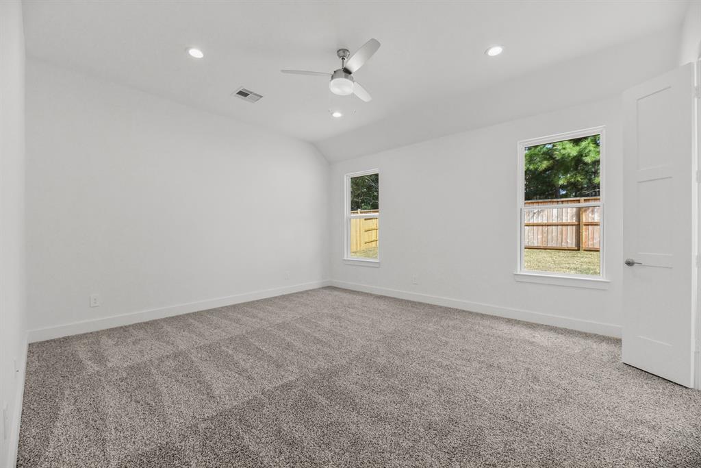 206 Springfield Terrace Court, Conroe, Texas image 13