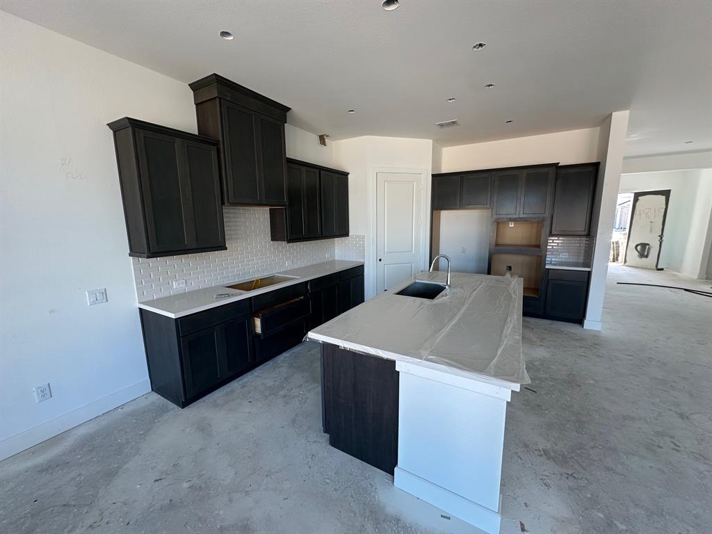 4819 Rustic Grove Lane, Fulshear, Texas image 3