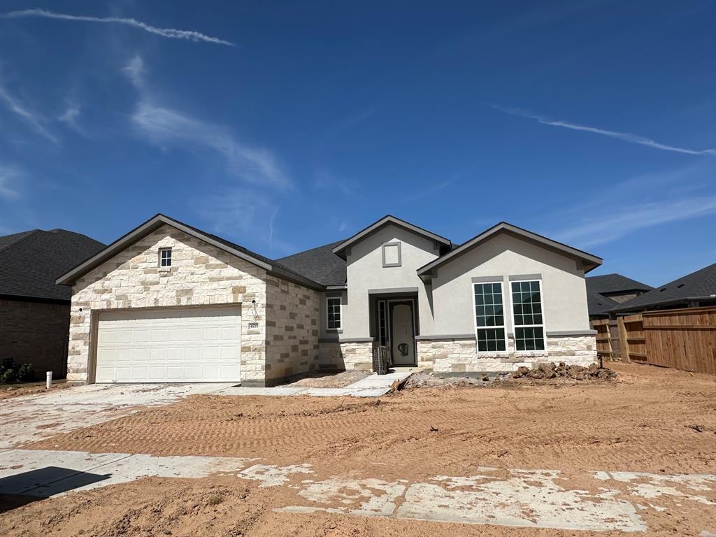 4819 Rustic Grove Lane, Fulshear, Texas image 2
