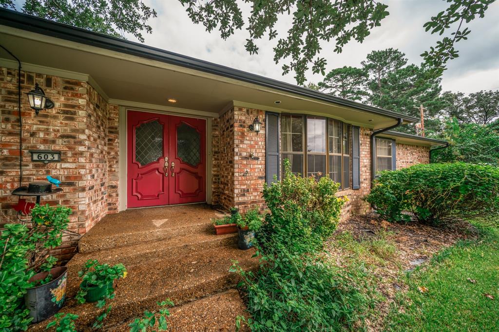 603 Tuttle Rd, White Oak, Texas image 2