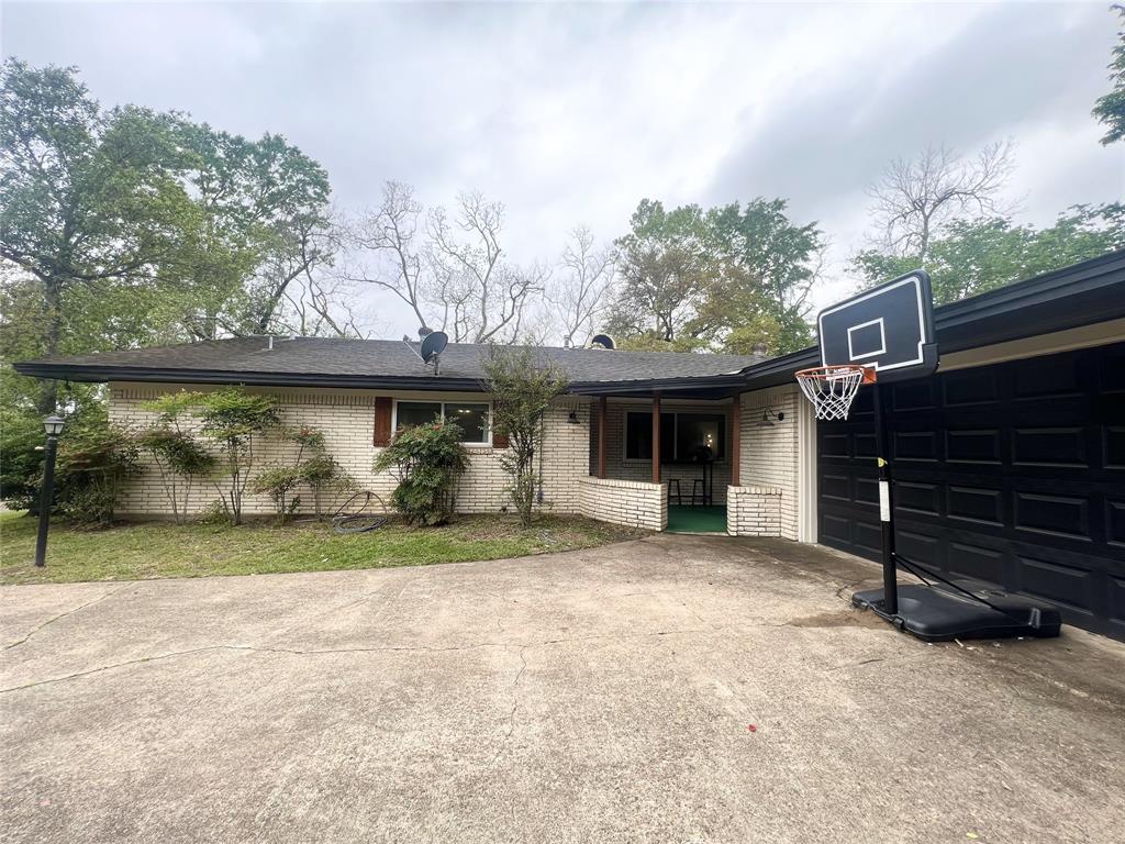 608 N 6th Street, Crockett, Texas image 27