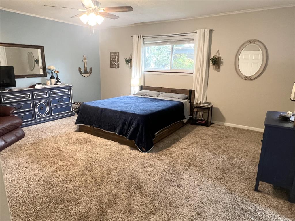 608 N 6th Street, Crockett, Texas image 13
