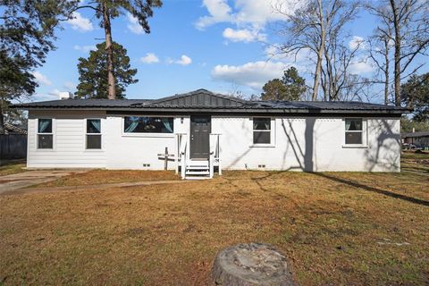 A home in Diboll