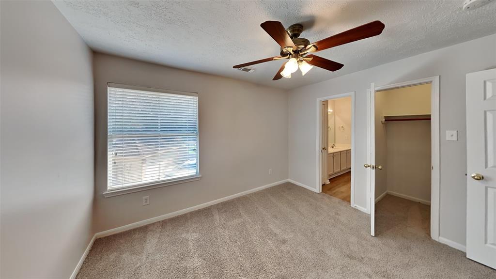 8318 Castle Pond Court, Houston, Texas image 30