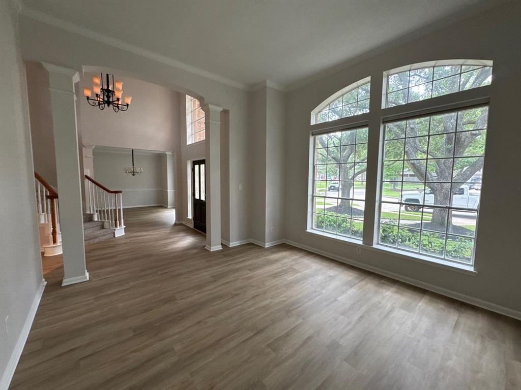 8318 Castle Pond Court, Houston, Texas image 3