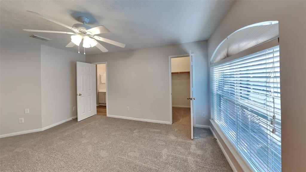8318 Castle Pond Court, Houston, Texas image 31