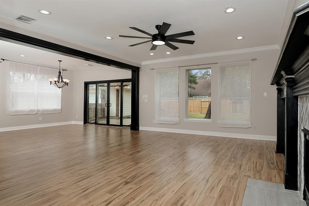 43 Danville Crossing Court, The Woodlands, Texas image 9