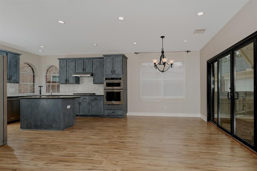 43 Danville Crossing Court, The Woodlands, Texas image 12
