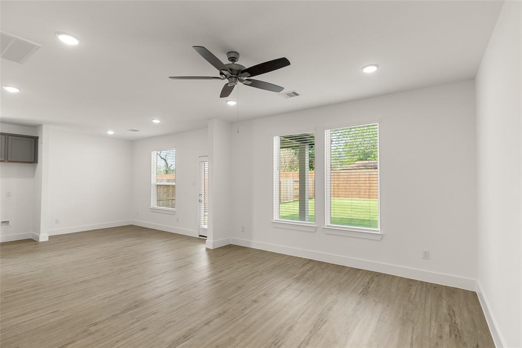 4639 Mesquite Blush Trail, Pinehurst, Texas image 11