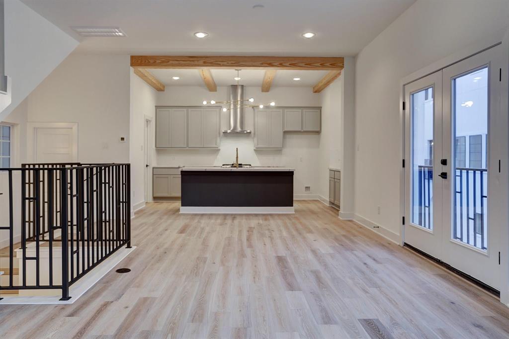 2221 Bevis Street, Houston, Texas image 6