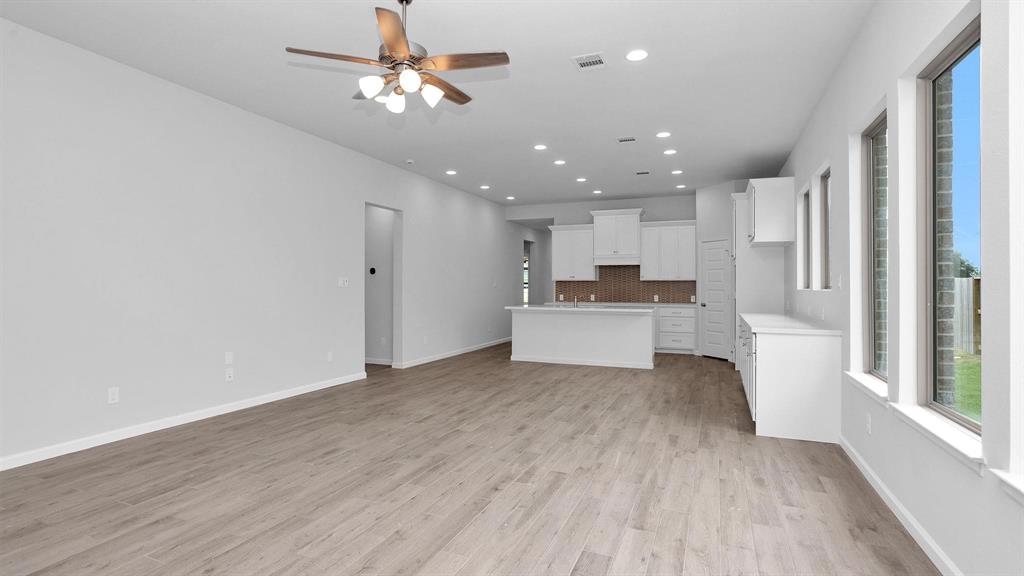 5106 Homestead Path, Rosharon, Texas image 8
