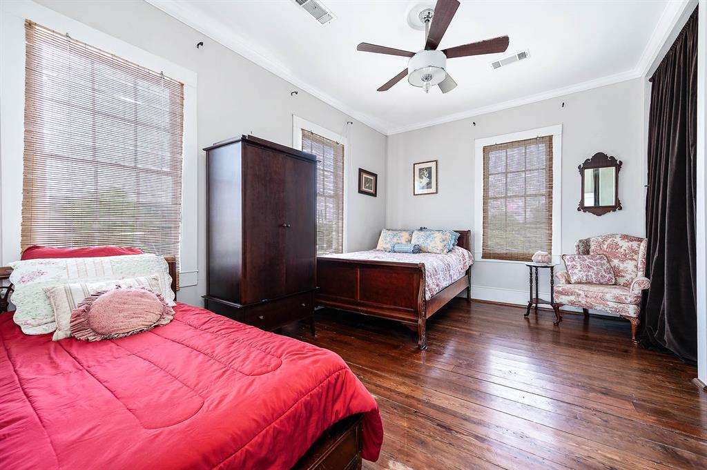 1815 Ursuline Street, Galveston, Texas image 24