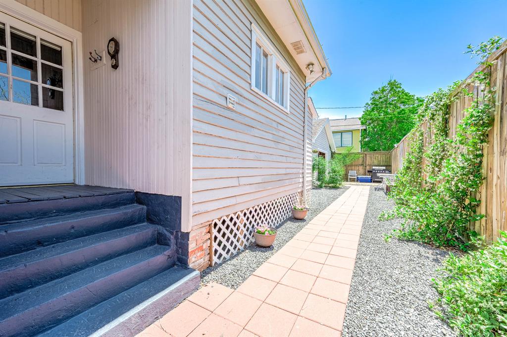 1815 Ursuline Street, Galveston, Texas image 30