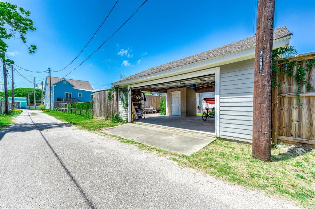 1815 Ursuline Street, Galveston, Texas image 35