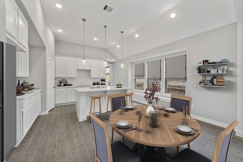 1036 Shoal Creek Trail Conroe TX 77304