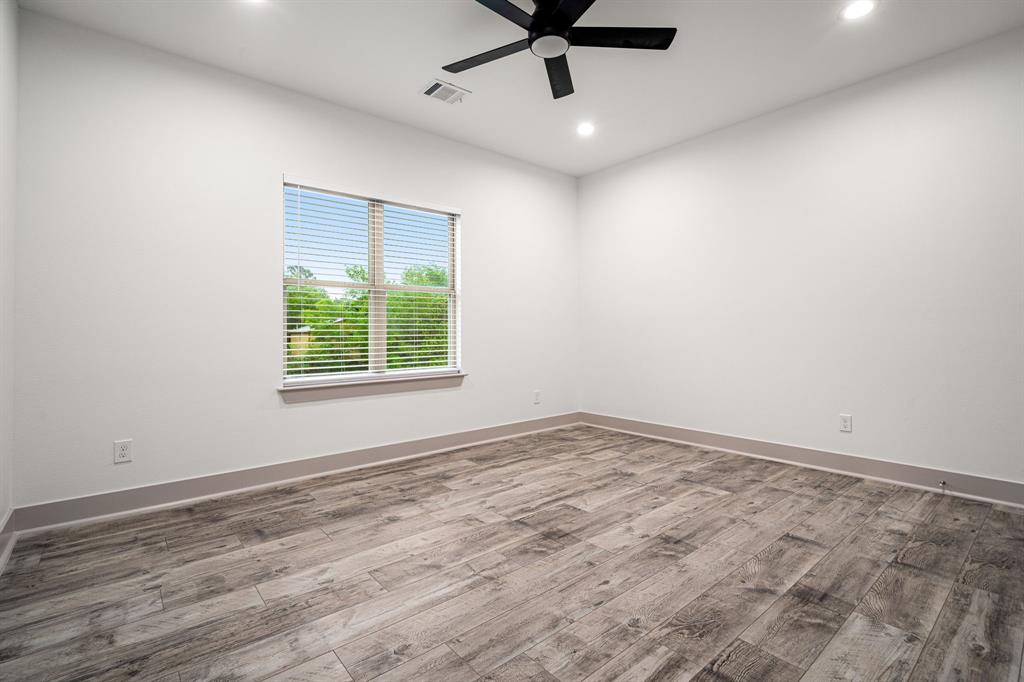 517 Moore Street, Tomball, Texas image 33