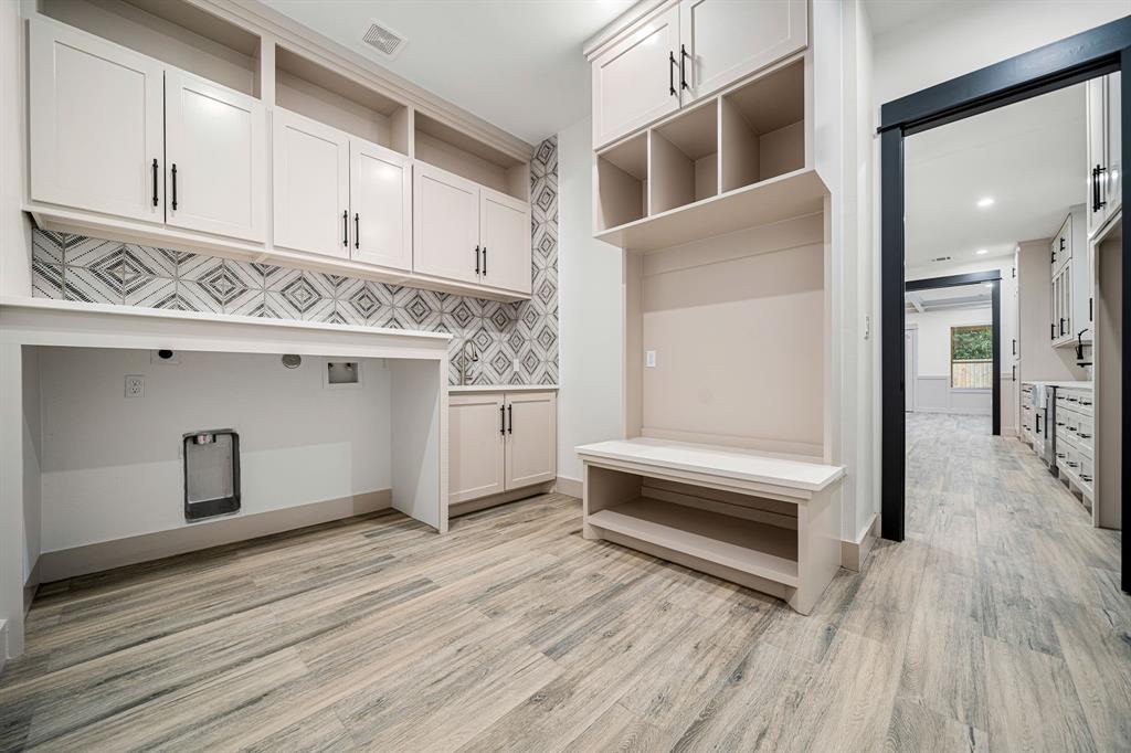 517 Moore Street, Tomball, Texas image 10