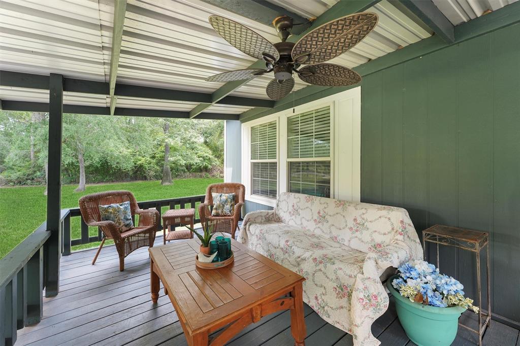 139 E Old Field Drive