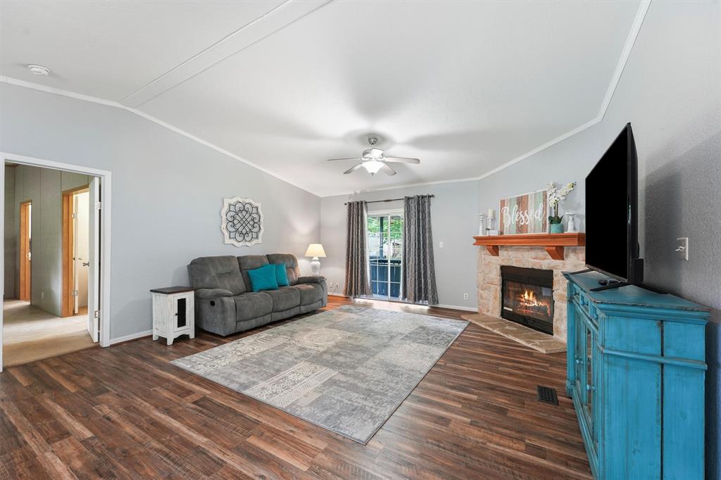 139 E Old Field Drive, Huffman, Texas image 6