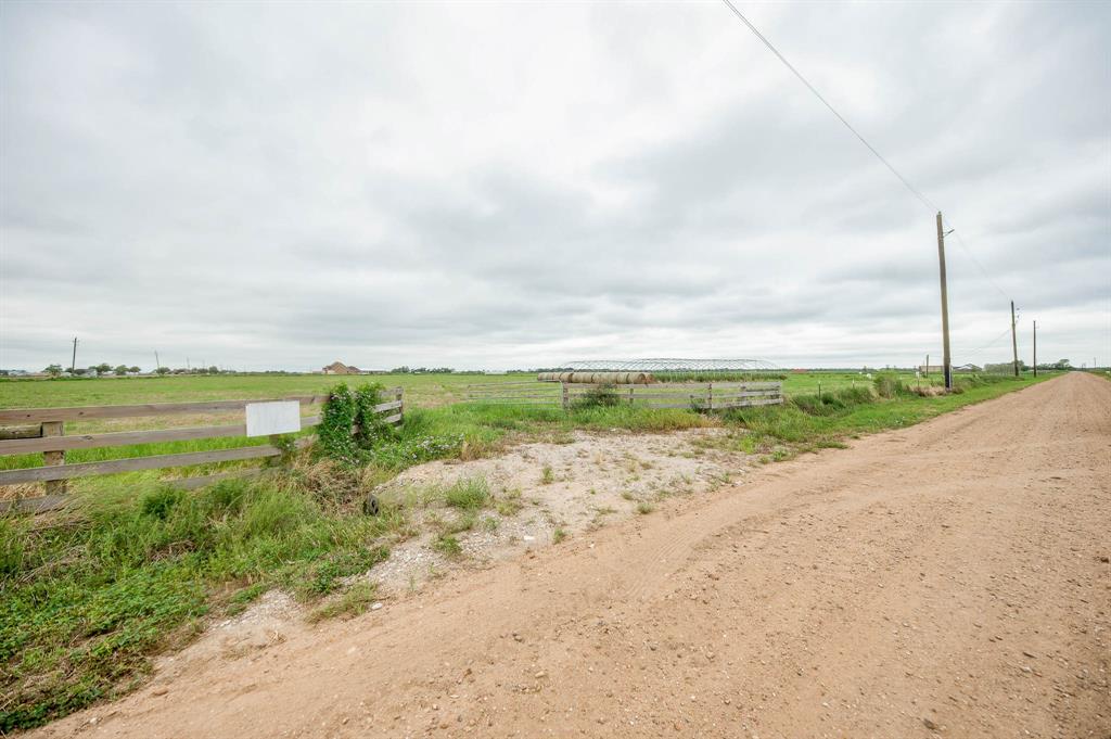 14209 County Line Road, Wallis, Texas image 5