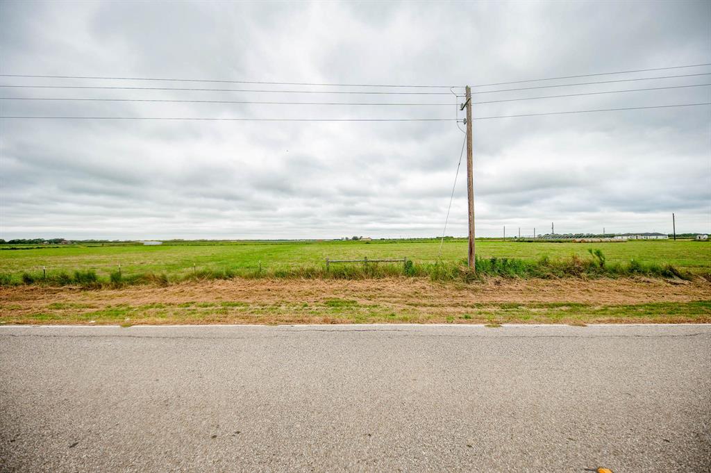 14209 County Line Road, Wallis, Texas image 6