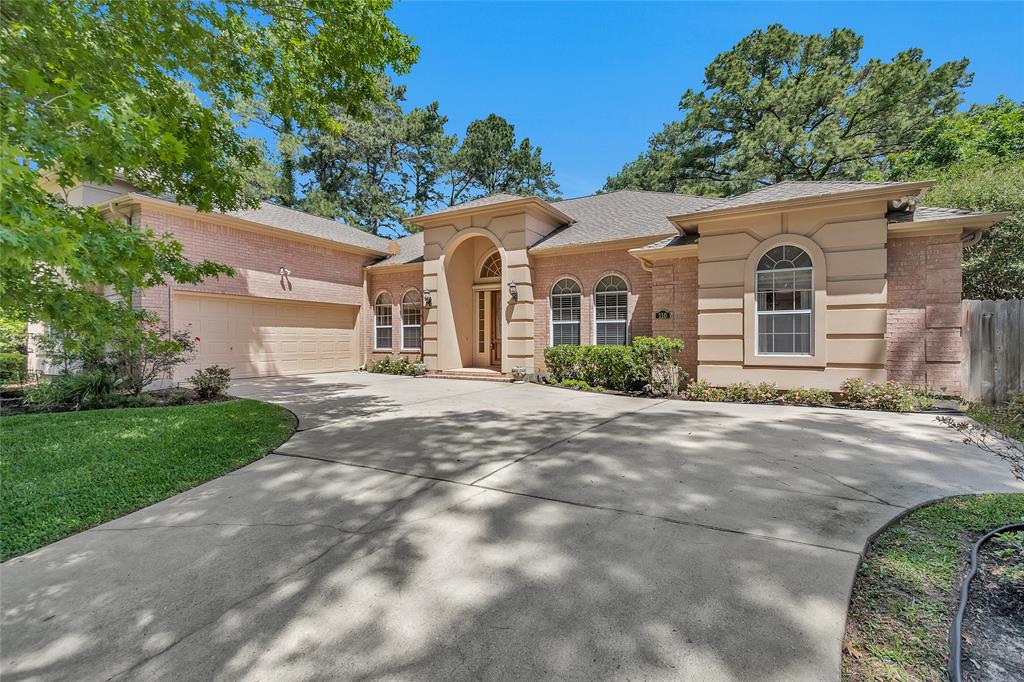 110 Wick Willow Drive, Montgomery, Texas image 2