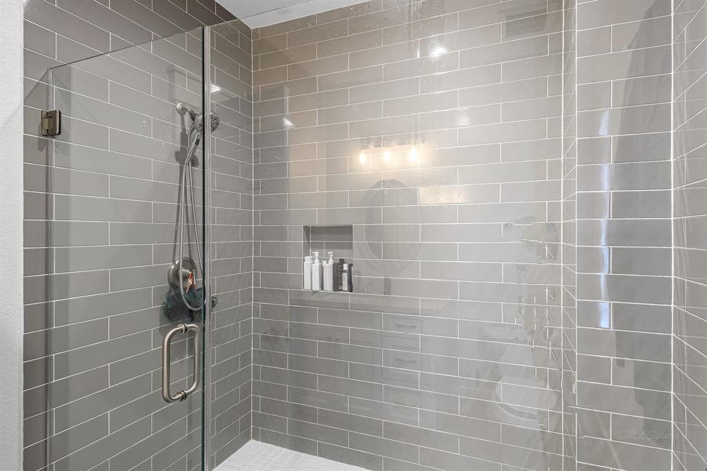 13845 Boudreaux Road #A, Tomball, Texas image 32