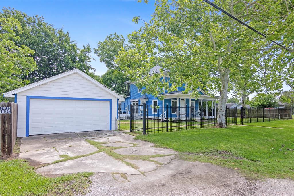 1200 4th Street, Palacios, Texas image 3