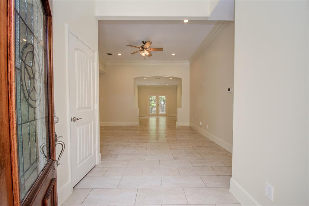 10572 Twin Oak Drive