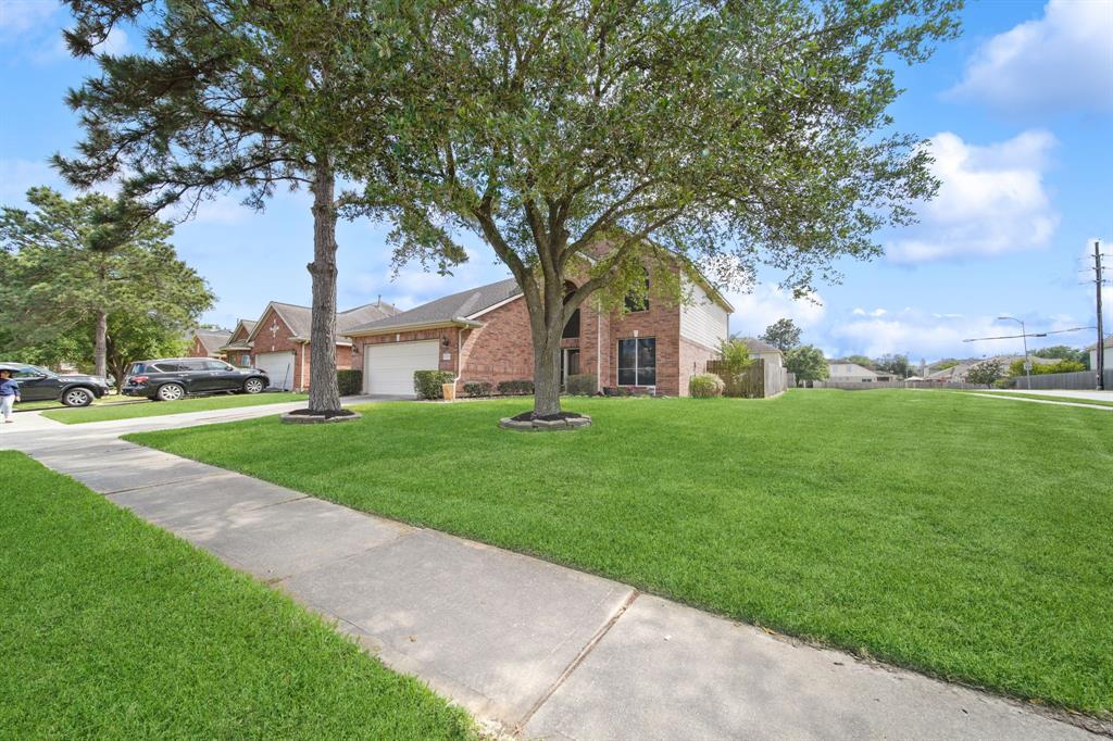 12123 Sandy Stream Drive, Tomball, Texas image 2