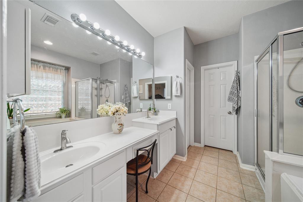 12123 Sandy Stream Drive, Tomball, Texas image 17