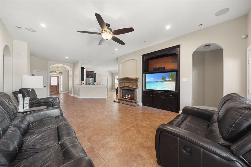 19915 Valkyrie Drive, Spring, Texas image 6