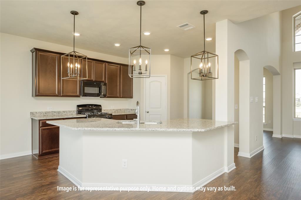 3702 Violet Lane, Huntsville, Texas image 3