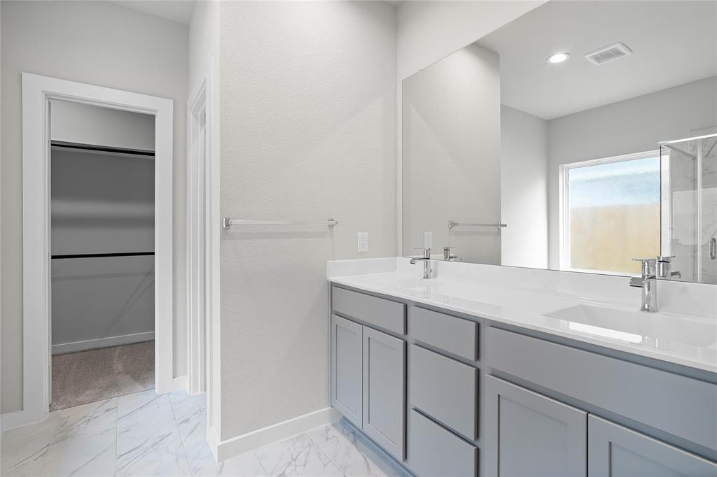 1960 Scarlet Yaupon Way, Conroe, Texas image 10