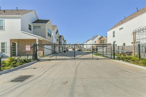 MLS: 18129078