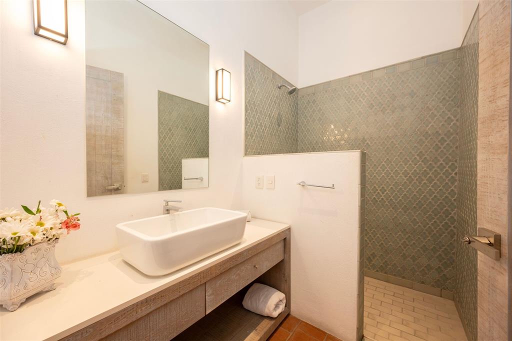 37725, Mexico, 3 Bedrooms Bedrooms, ,4 BathroomsBathrooms,Residential,Active,9830