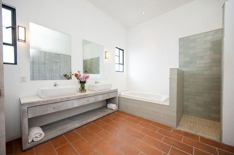 37725, Mexico, 3 Bedrooms Bedrooms, ,4 BathroomsBathrooms,Residential,Active,9830