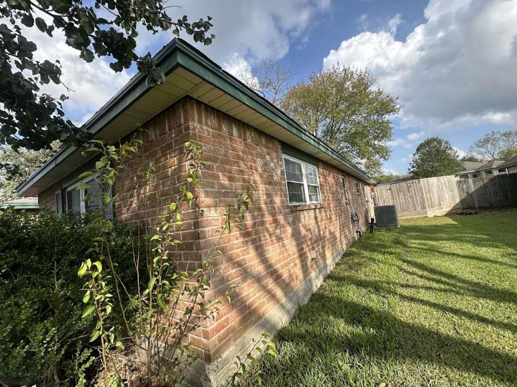12690 Ridgecrest Drive, Willis, Texas image 3