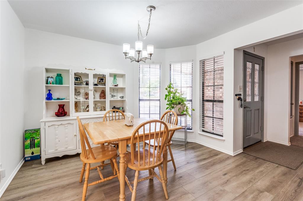1220 Spicewood