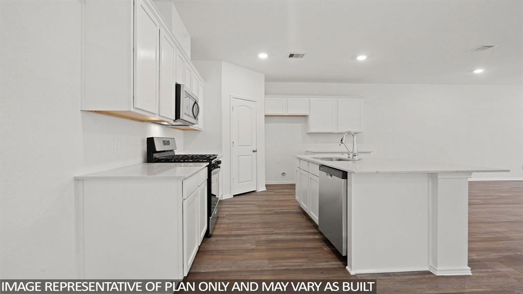 21907 Naples Hill Court, Hockley, Texas image 5